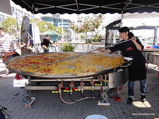 Giant paella